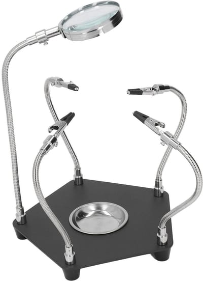 Dailygoody - Soldering Station - Helping Hand met Vergroter - 4 Krokodillenklemmen - Precisiewerk - Soldeerwerk - Handig en Nauwkeurig - Geschikt voor...