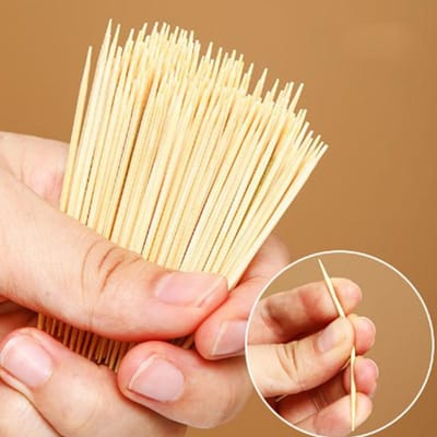 Wegwerp 200 Stuks Wonen Bamboe Tandenstoker Restaurant Bamboe Kamperen Fijne Tandenstoker Huishoudelijk Gebruik Dubbelzijdig Draagbaar Accessoires 200Pcs beige