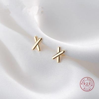 925 Sterling Zilver Mini Meisje Verjaardagscadeau Koreaanse Kruis Stud Oorbellen Voor Vrouwen Chique Sieraden Eh577 goud