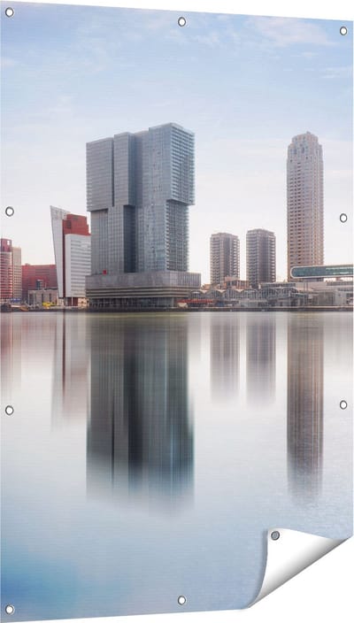 Gards Tuinposter Rotterdamse Skyline met de Erasmusbrug - 80x120 cm - Tuindoek - Tuindecoratie - Wanddecoratie buiten - Tuinschilderij