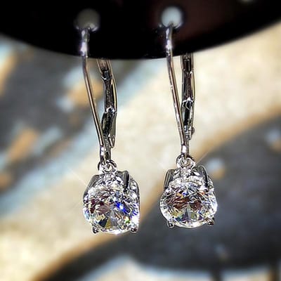 Huitan Sale Eenvoudige oorbellen voor vrouwen, ronde zirkonia hanger, elegante vrouwelijke accessoires, cadeau, mode sieraden gray