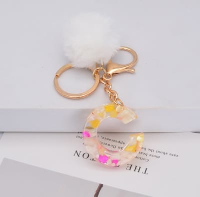 Letter Sleutelhanger A-Z – Luxe Initialen Sleutelhanger met Pompon & Kwastje – Tashanger voor Dames & Meisjes – Accessoire voor Sleutelbos, Handtas, Rugzak & Autosleutel – Persoonlijk Cadeau voor Vrouw, Moeder, Dochter & Vriendin