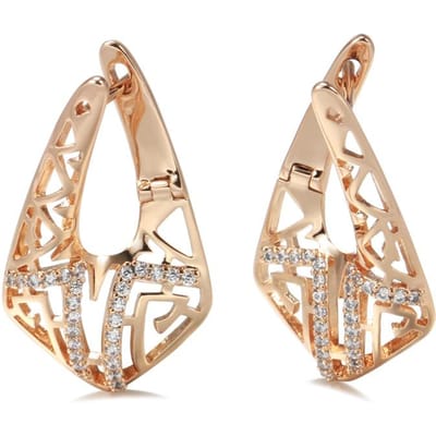 Tendance Boucle d'oreille Or Rose Pour Femmes Micro Incrustation Cire Zircon Naturel Fleur Creuse Vintage Inhabituel Mode Bijoux Quotidien beige