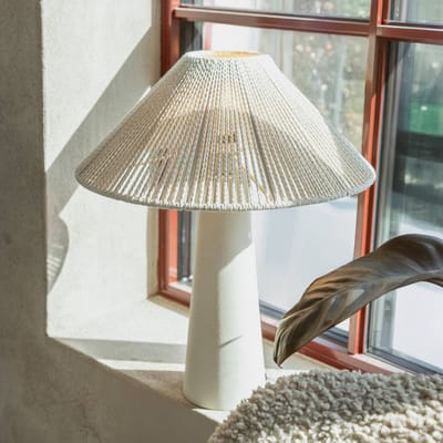 Markslöjd Favoro tafellamp, crème, hoogte 50 cm, keramiek, textiel