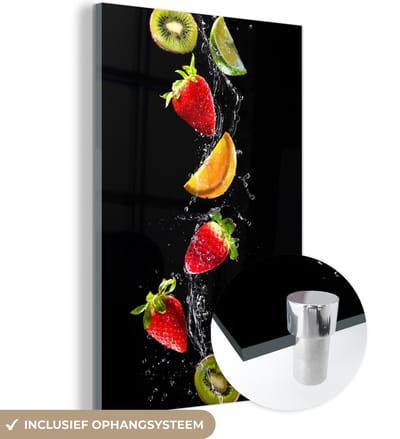 MuchoWow® Glasschilderij 120x180 cm - Schilderij acrylglas - Fruit - Water - Zwart - Stilleven Aardbei - Kiwi - Foto op glas - Schilderijen