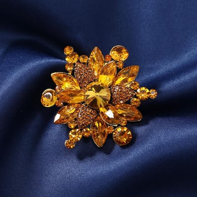 Mode Exquise Sneeuwvlokken Glas Kristal Broches Spelden Voor Vrouwen Luxe Glanzende Strass Corsage Badges Dames Banket Sieraden brown