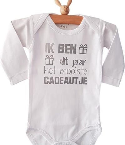 Baby Rompertje Ik ben dit jaar het mooiste cadeautje | Lange mouw | wit zilver | maat 86-92 |voor de eerste 1e verjaardag 1 een jaar  jarig party Cakesmash outfit / first birthday  cadeau eerste Moederdag liefste mama Vaderdag papa