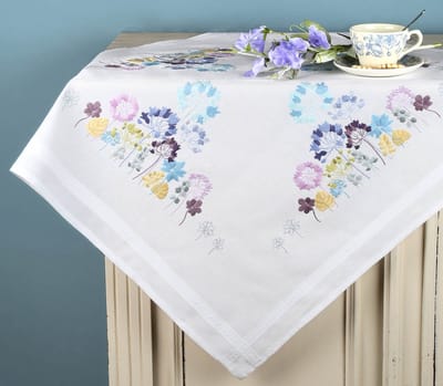 Vervaco - Tafelkleed kit - Allium in blauw en paars - PN-0198085 - Borduren - Borduurpakket - Borduurpakket volwassenen - Borduurpakket kind