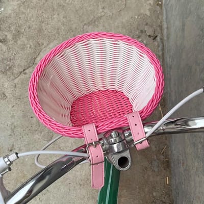 Kinder fietsmand - Stuurmand decoratie - Fiets versieren - Waterbestendig materiaal - 22 x 20 x 17 cm - Roze wit