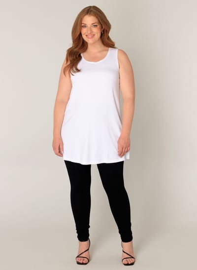 BASE LEVEL CURVY Abbigail Top - White - maat 3(52)