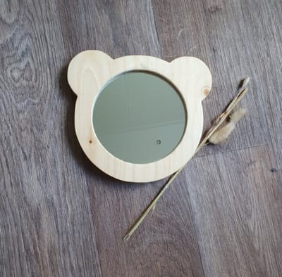 Spiegel Beer - Klein - Kinderkamer dierenspiegel - Berenkop - Dieren - Babykamer - Decoratie van hout - Nordic / Scandinavisch