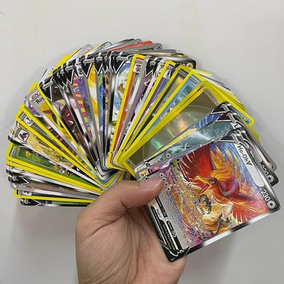 42 stuks MEGA EVOLUTION Pokemon Kaarten Speelgoed Battle Lost Origin Pokemons Doos met Pikachu Anime Bank Pokemon Activiteitskaarten ontworpen voor Kinderen yellow