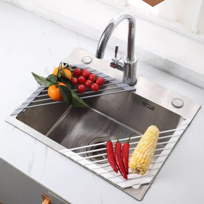 2 stuks Klein driehoekig oprolbaar droogrek met siliconen coating, roestvrijstalen frame voor gootsteenhoeken, multifunctioneel keukenafdruiprek en organizer voor ruimtebesparende opslag
