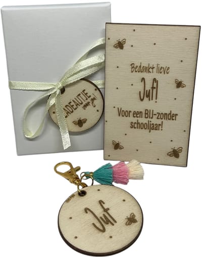 Cadeaudoosje Juf | bij-zonder| BEIGE | liefste juf | einde schooljaar | kleine attentie | de liefste ben jij | topper | cadeau