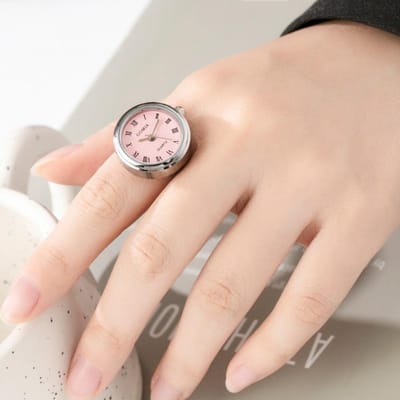 Retro Mini Koppelhorloge Ring Rond Cadeau Vingerring Horloge Koppelhorloges Quartz Horloges Dames white