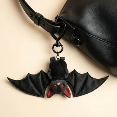Ftcy Pluche Zwarte Vleermuis Sleutelhanger Gotische Transformeerbare Vleermuis Sleutelhanger Schattige Vampier Tas Decoratie Bedeltje Voor Rugzak Tas Decoratie Cadeaus black