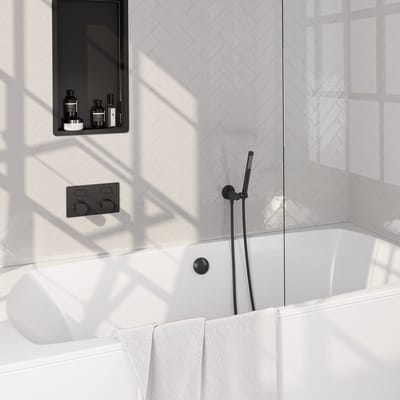 Brauer Black Carving thermostatische inbouw badkraan met drukknoppen SET 03 met badvulcombinatie en staaf handdouche en doucheslang en wandaansluitbocht mat zwart
