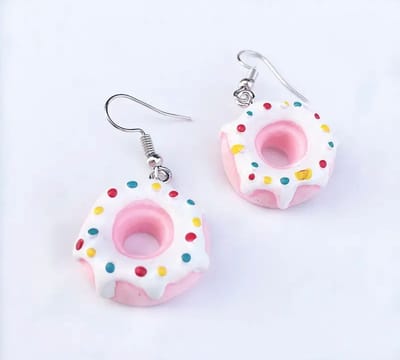 Akyol - Donut oorbellen – Oorbellen dames - oorbellen meisjes - Oorhangers dames - leuke donut oorbellen - Sieraad- fruit oorbellen - oorbellen cadeau - verjaardag - grappige oorhangers - Valentijn cadeau