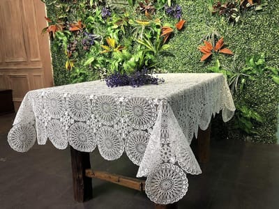 Tafelkleed - Decoratief Kleed - Tafel Decoratie - Vintage Bloemen Kant - 52x70 inch - Wit