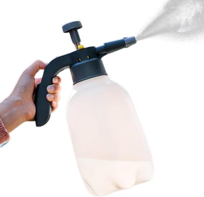Handmatige Gieter - Druksproeier Planten - Planten Water Geven - Vrij Instelbaar Mondstuk - 2 Liter Capaciteit - Wit