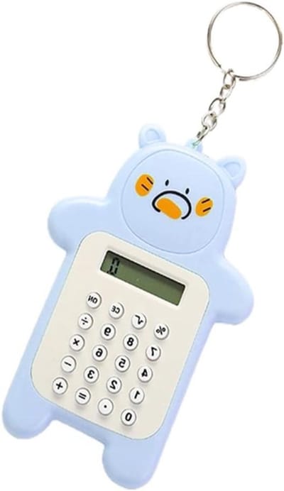 Pocket Rekenmachine - Kleine Calculator - Snel Rekenen - Cartoon Beer Design - 10 x 6.5 cm - Blauw