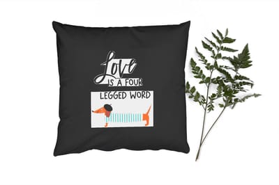 Sierkussens - Kussentjes Woonkamer - 60x60 cm - Quotes - Hond - Spreuken - Love is a four legged word