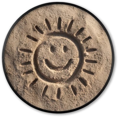 Poster in lijst Rond - Fotolijst 60x60 cm - Posters - Gezichtje - Zon - Zand - Getekend - Ronde posterlijst zwart - Decoratie - Wanddecoratie woonkamer - Muurdecoratie slaapkamer