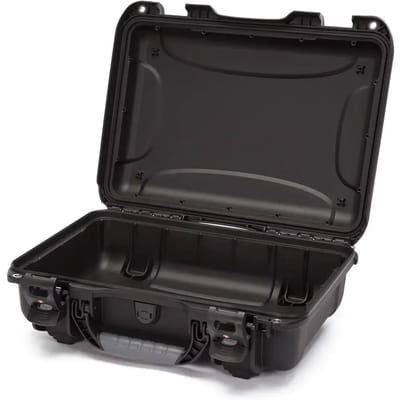 Nanuk 923 Case w/padded divider (TSA Latches) - Black