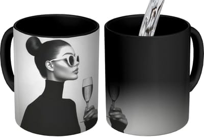 Magische Mok - Foto op Warmte Mokken - Koffiemok - Vrouw - Champagne - Modern - Magic Mok - Beker - 350 ML - Theemok