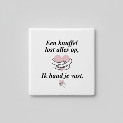 Een Knuffel Lost Alles Op Tegel 15x15 cm – Troostende Liefde Quote Keramische Decoratieve Tegel Cadeau