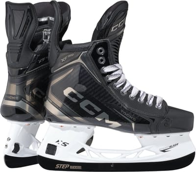 CCM - Tacks XF Pro - IJshockeyschaatsen - Schaatsen Heren - Volwassenen - Zwart - Elite One-Piece Boot & Explosieve Poweroverdracht - Regular Fit - Maat EU 38.5