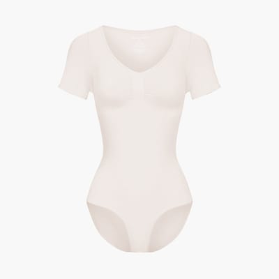 cfab - T-shirt bodysuit met corrigerende shapewear en slipje - Zandkleur - XS - Corrigerende Body - Naadlos - corrigerend ondergoed dames