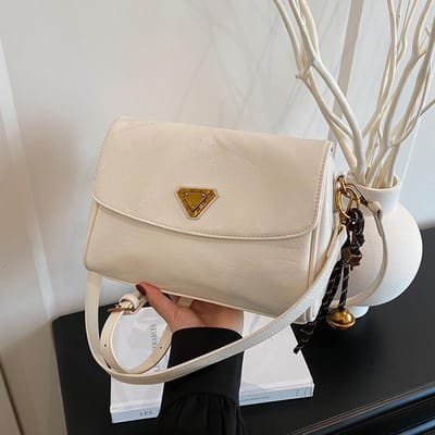 Nieuwe Super Hot Tas Dames Textuur Schoudertas Crossbodytas Klassieke Kleine Vierkante Tas with pendant beige