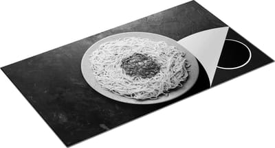 Chefcare Inductie Beschermer Pasta met Tomatensaus op Donker Groene Marmer - Zwart Wit - 95x50 cm - Afdekplaat Inductie - Kookplaat Beschermer - Inductie Mat