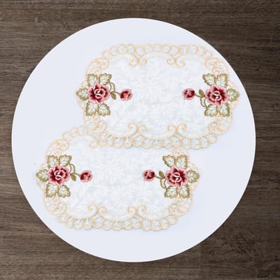 Dailygoods- Placemat Set 2 Stuks - Geborduurd Kanten - Ovaal 43 x 28 cm - Bloemenpatroon - Tafeldecoratie - Tijdloos Elegant - Tafelkleed
