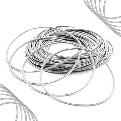 Een set van 20 stuks 2mm zilveren gitaarsnaar armband , stapelbare armband , spiraalarmband voor dames gray
