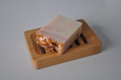 Luxe body bar rozenblaadjes 90g - Handgemaakt - Alle huidtypes - Zeep - Zero waste - Handzeep
