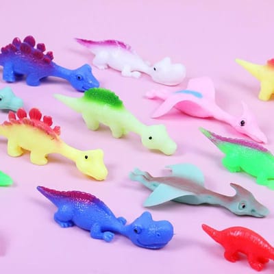 1 pièce Jouets Créatifs Dinosaures pour Doigts Enfants Amusants Animaux de Dessin Animé Soulagement de l'Anxiété et du Stress Jouet Basé sur un Jeu de Tir Jeu de Lance-Pierre Chatapulte 9.5CM