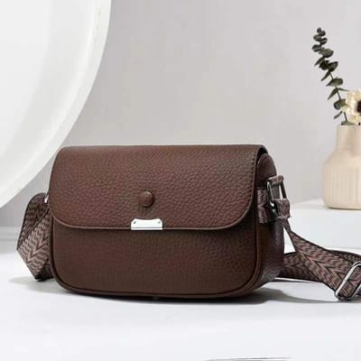 Nieuwe Crossbody Tas met Grote Capaciteit en Hoge Uitstraling Modetrend Dames Tas Gevoel van Kwaliteit Grote Capaciteit Schoudertas . brown