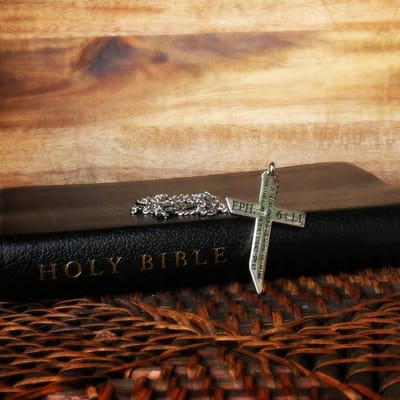 Donley - Ketting - cross- kruis - jesus - cubaans - don - zilver - silver - jesus kruis - Bijbeltekst EPH 6.11 -