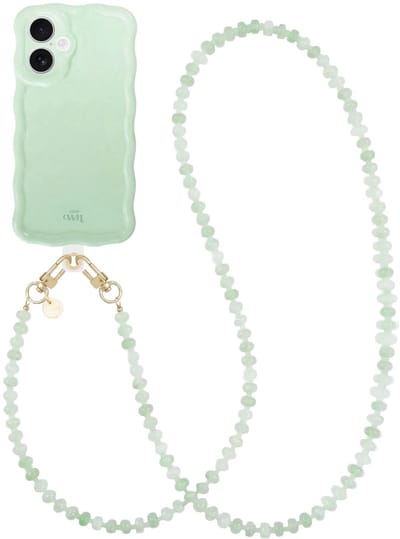 xoxo Wildhearts Glossy Wavy Case Sage Sorbet - Dusty Green (lang koord) - geschikt voor iPhone 17 - hoesje met telefoonkoord - afneembaar koord - Kralenketting - lang telefoonkoord - hoesje met golven - Groen