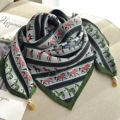 Sjaal-65cm-Vierkante sjaal met magnetische drukknoopsluiting – Te vormen tot driehoekige sjaal – Stijlvolle & elegante nekwarmer – Must-have voor elke outfit-Pony met groene rand