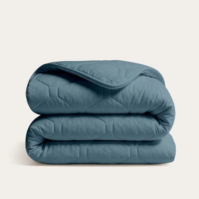 HappyBed Dekbed zonder overtrek 240x220 - Wasbaar Dekbed - Bedrukt dekbed zonder hoes - Hoesloos Dekbed - Lits Jumeaux - Bluestone