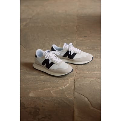 New Balance 237 Sea Salt Maat: 43 | Sneakers Outlet | Heren | Zwart