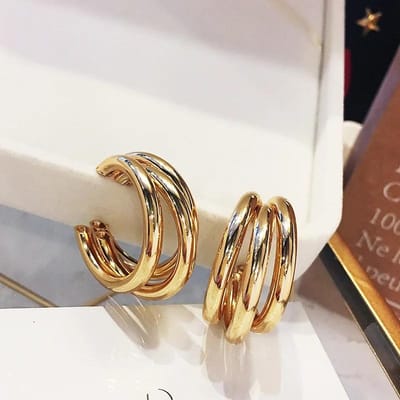 Gladde Metalen Dikke Hoepeloorbellen Voor Vrouwen Mode Ronde Cirkel Hoepels Statement Oorbellen Nieuwe Trendy Sieraden Cadeaus white