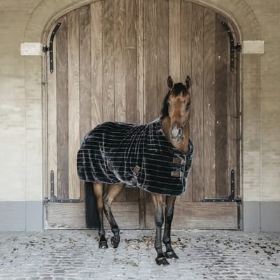 Dekking van box fausse fourrure pour cheval Kentucky 400 g