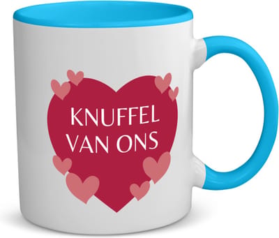Akyol - knuffel van ons koffiemok - theemok - blauw - Liefde - iemand die liefde nodig heeft - verjaardagscadeau - kado - gift - geschenk - 350 ML inhoud