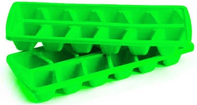 Plasticforte IJsblokjesvormen set 2x stuks met deksel - 24 ijsklontjes - kunststof - groen