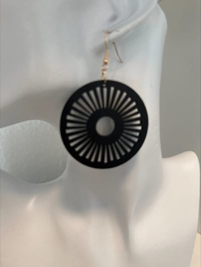 Vintage bloemen hanger rond strepen | Make up | Parfum | Moederdag | Verjaardagscadeau| Cadeautje| Valentijnsdag| Kado | sieraden | vaderdag | oorbellen | oorsieraden