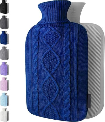 Verte Kruikzak - Warmwaterkruik met Gebreide hoes - Zachte Hoes van Topkwaliteit - Warmwaterkruik voor Pijnverlichting Bij Rug - Nek- en Schouderklachten - Leuk Cadeau voor Vrouwen en Kinderen - Donkerblauw - 1,8 L